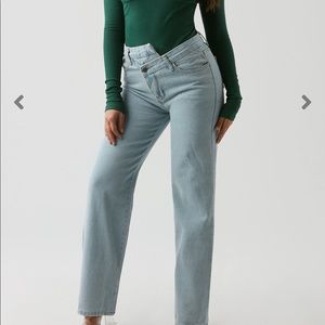 Honey Bum Jeans Size LARGE